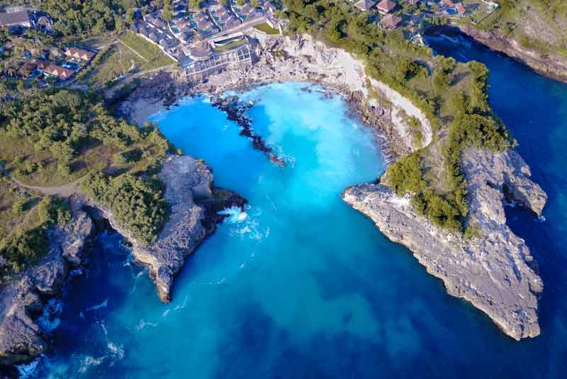 Blue Lagoon on Nusa Ceningan Indonesia