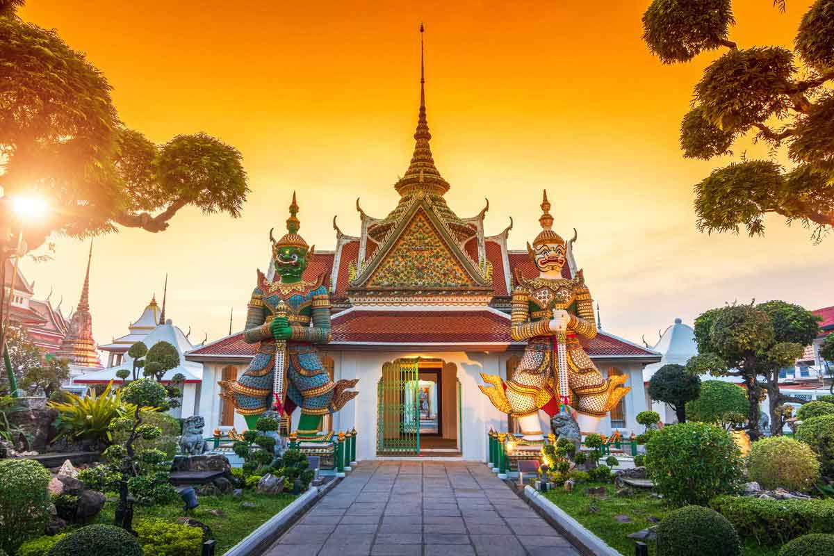 wat arun thailand