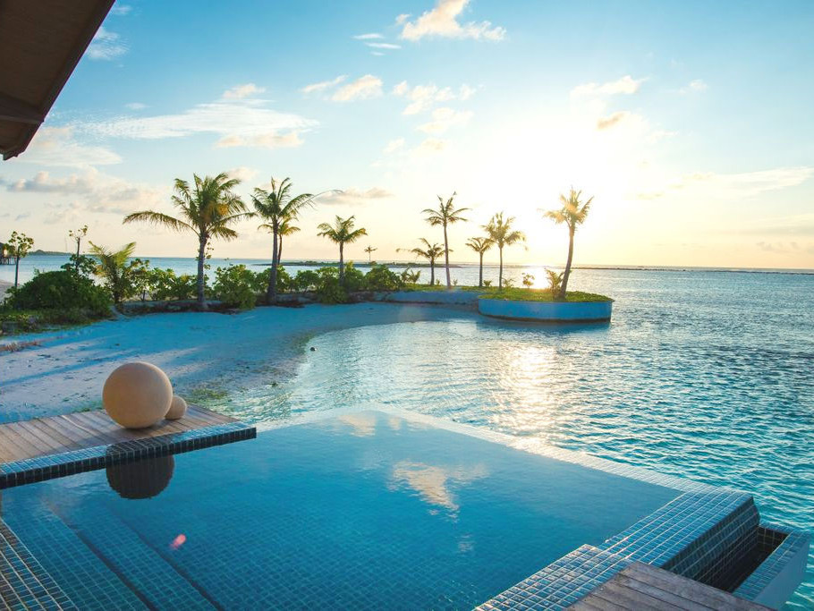 Maldives luxury villas Luxury Travel Destinations 2021