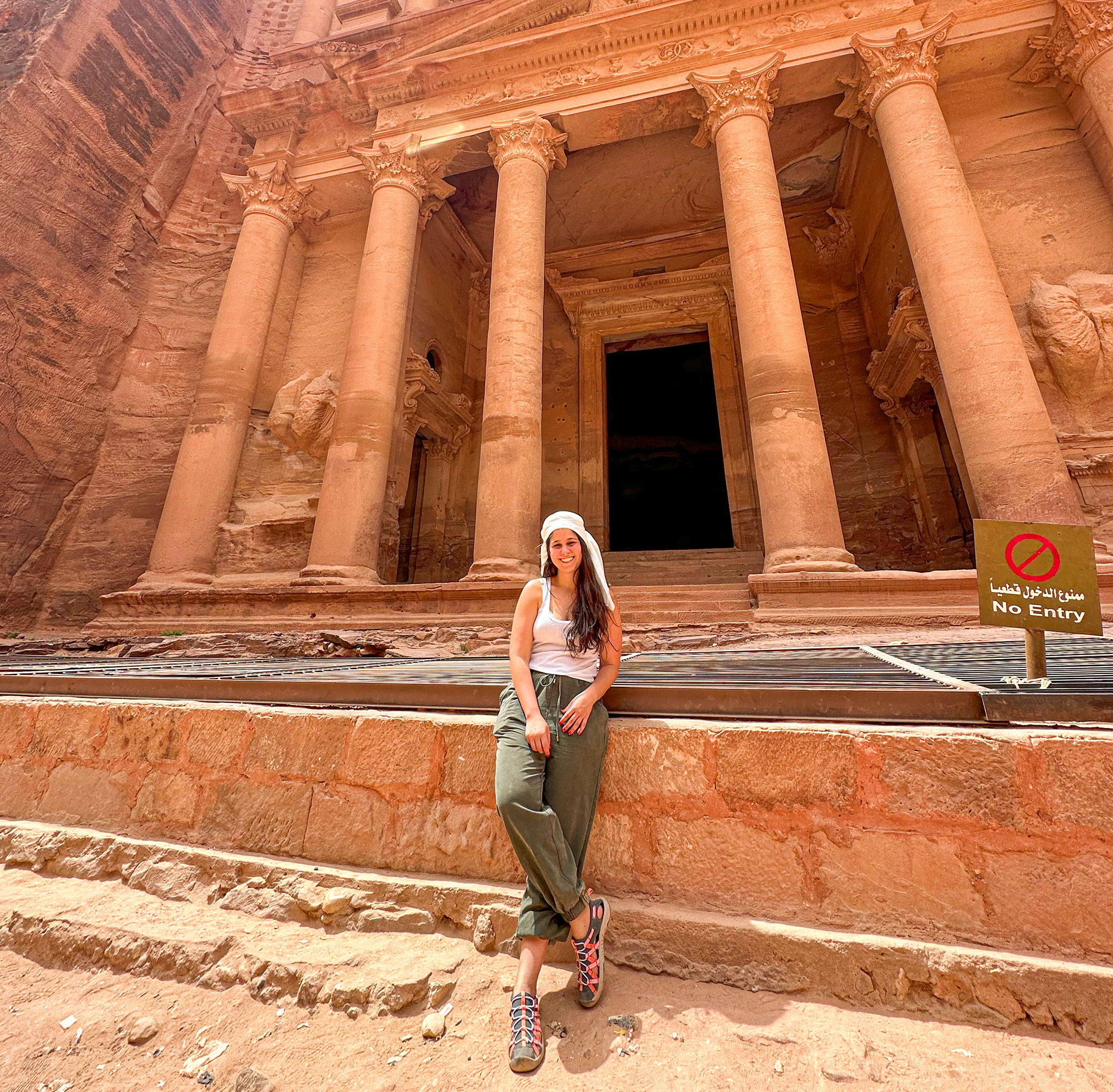 What to wear in Petra
