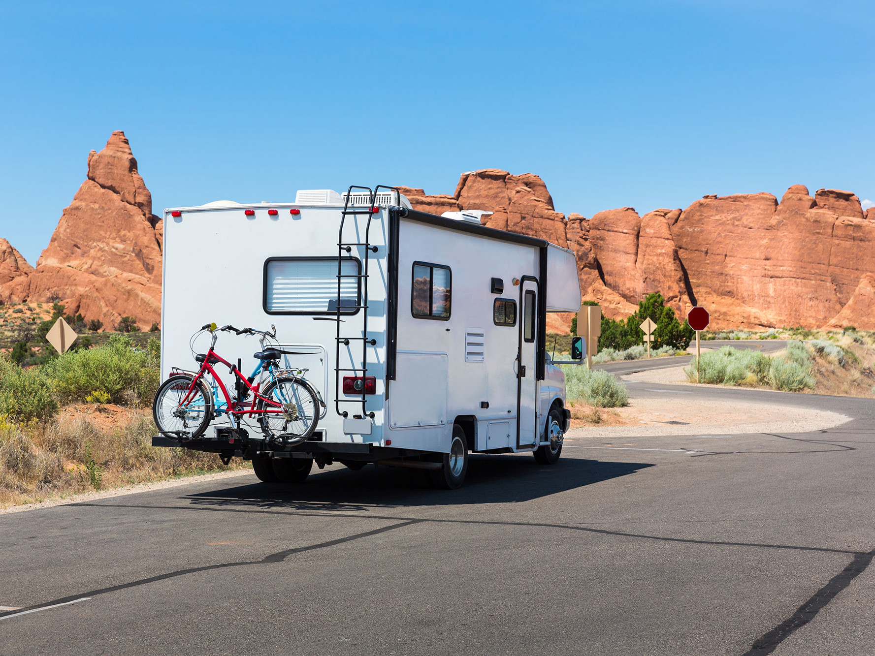 Top Security Tips for Solo RV Travel