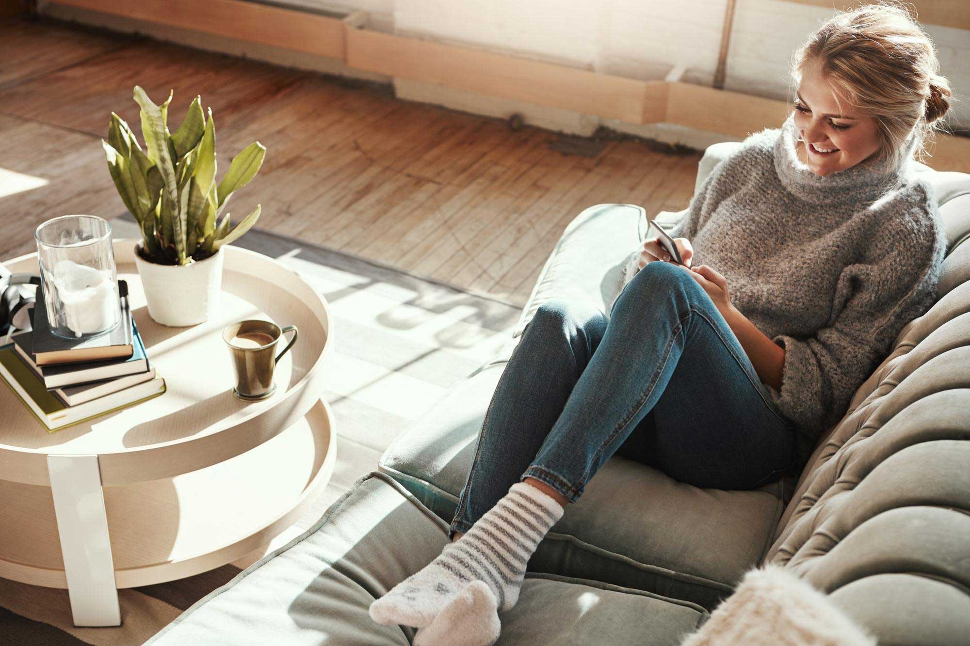 Bringing the Journey Home: Creative Ways to Relax After Traveling