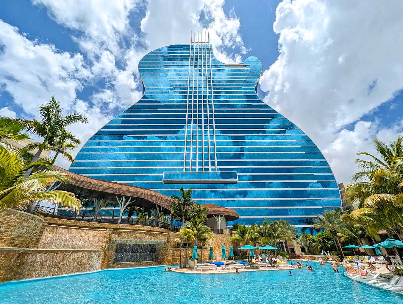 The Guitar Hotel A Guitar shaped High rise Hotel Tower the-guitar-hotel-a-guitar-shaped-high-rise-hotel-tower