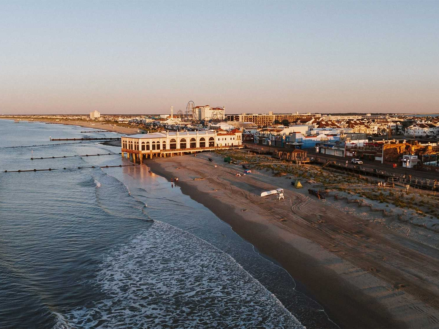 Booking An Ocean City Vacation Rental? 4 Things Every First-Timer Should Know