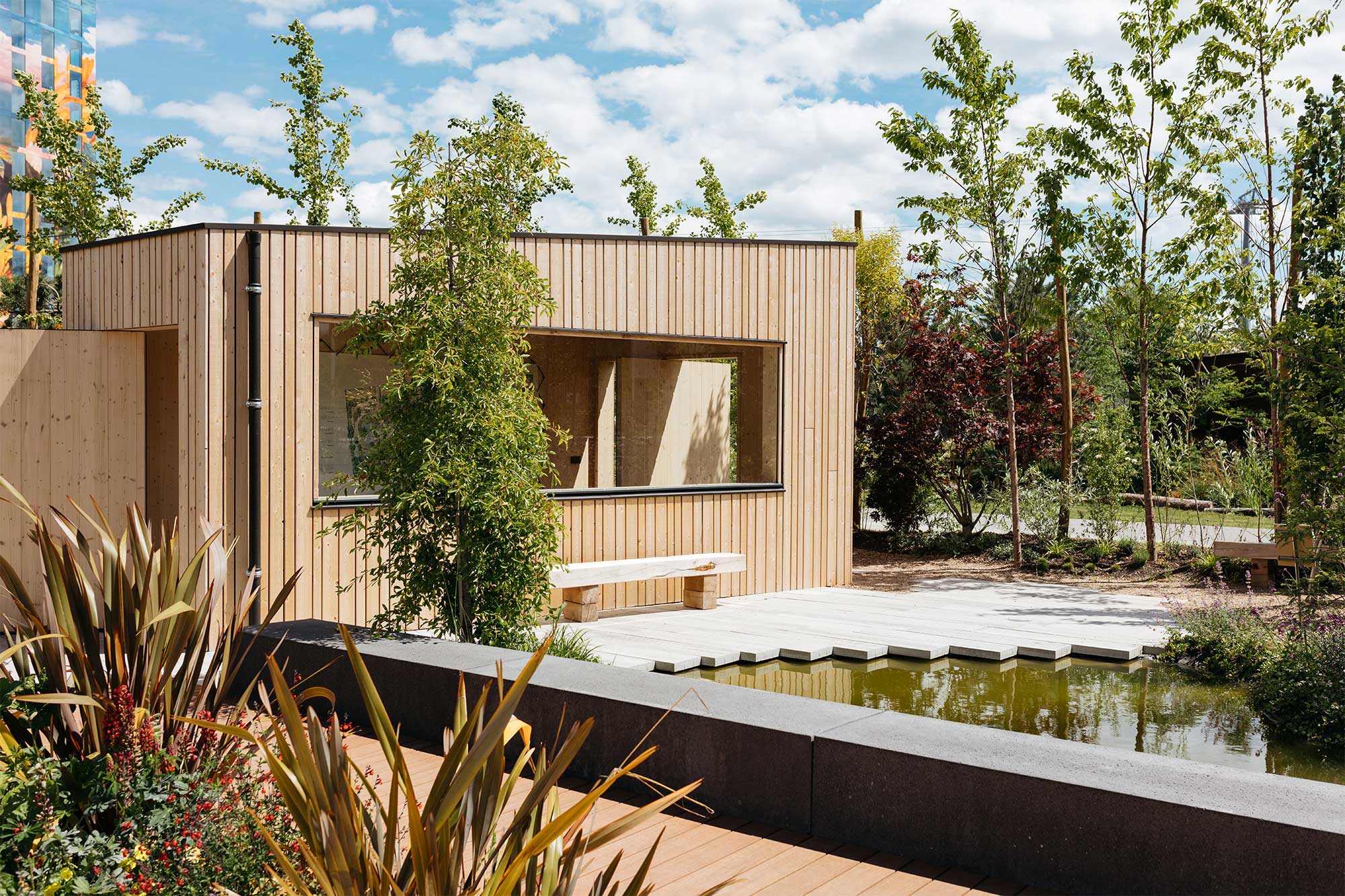 Charming Stays Abroad: How a Garden Room Stay Can Elevate Your Next UK Countryside Getaway