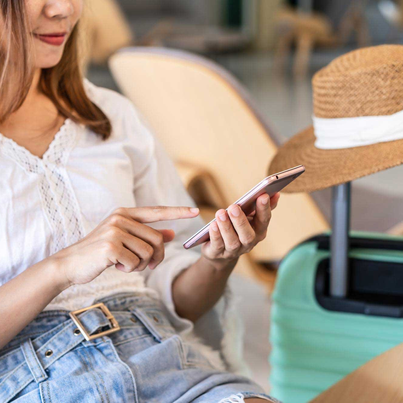 How U.S. Travelers Can Stay Connected in Europe with TooSIM eSIM