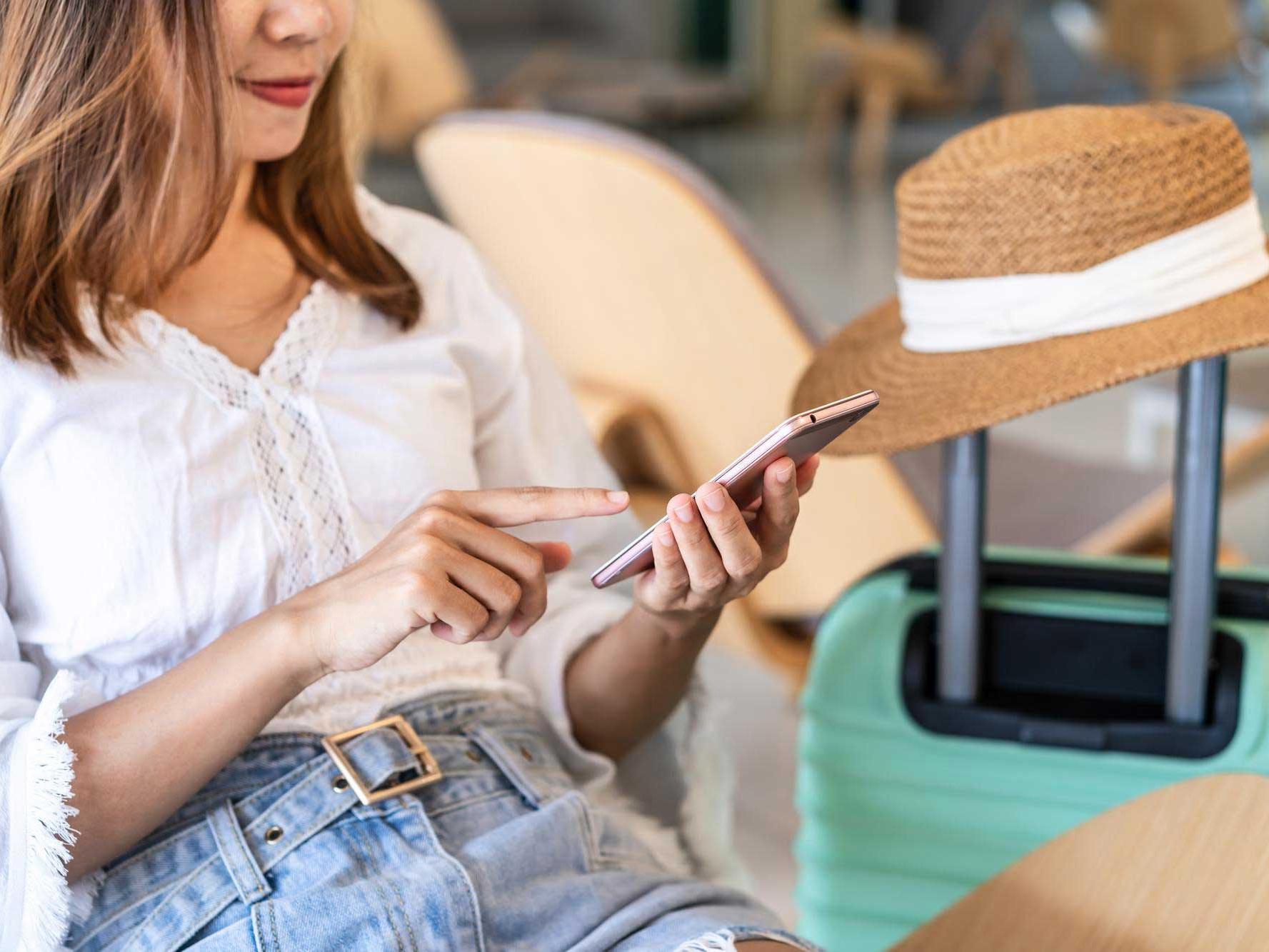 How U.S. Travelers Can Stay Connected in Europe with TooSIM eSIM