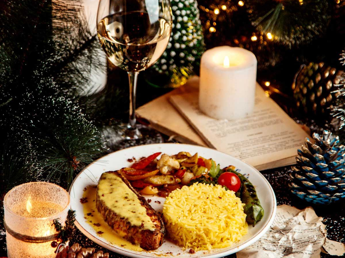 Holiday Dining Experiences