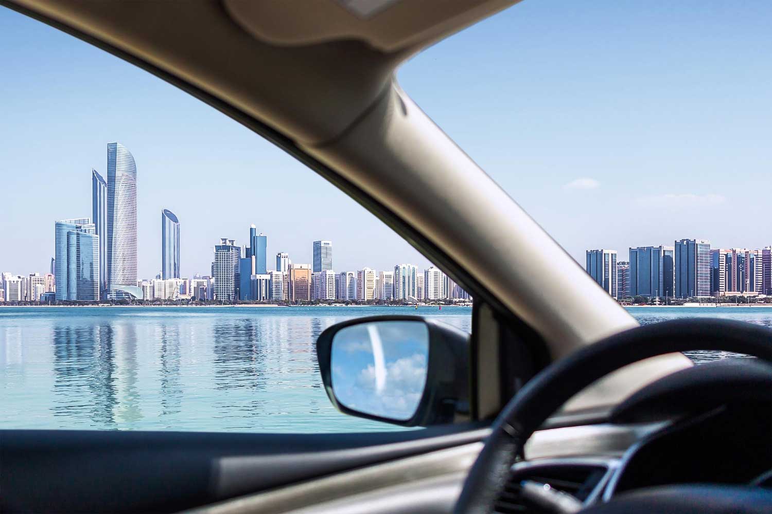 OneClickDrive Offers Travellers Practical Mobility with Used Van Listings in Dubai