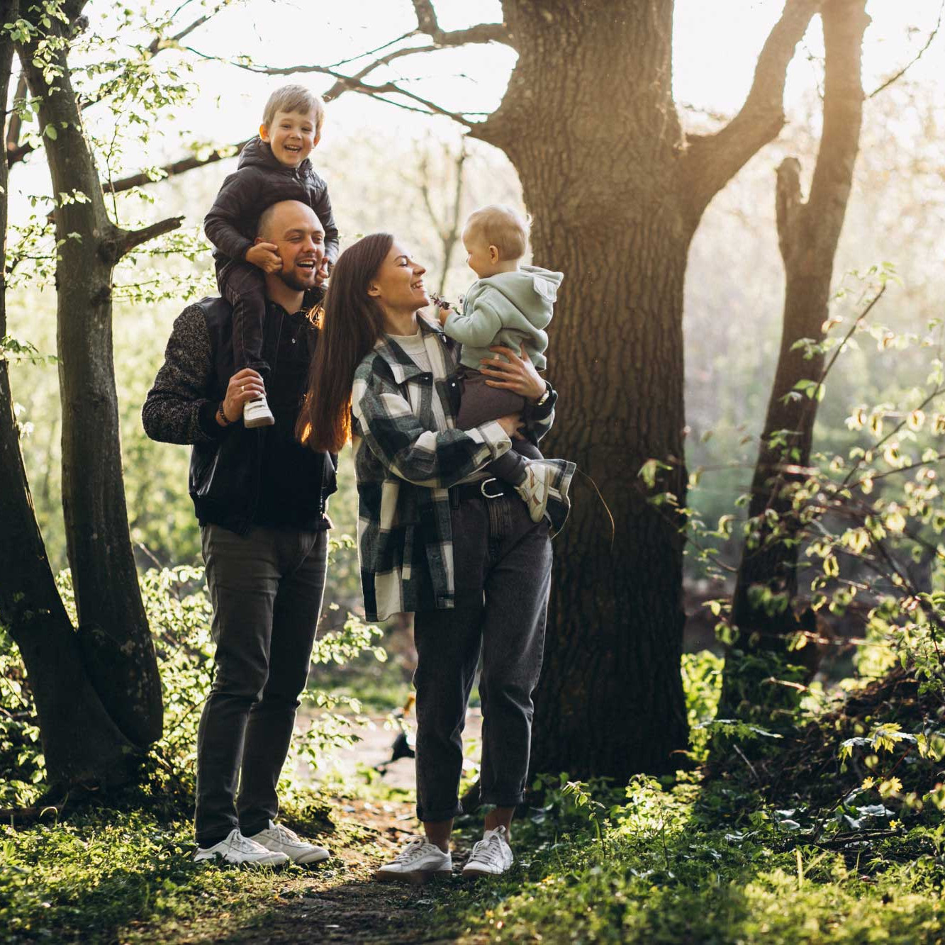 How to Create a Stress-Free Family Travel Experience