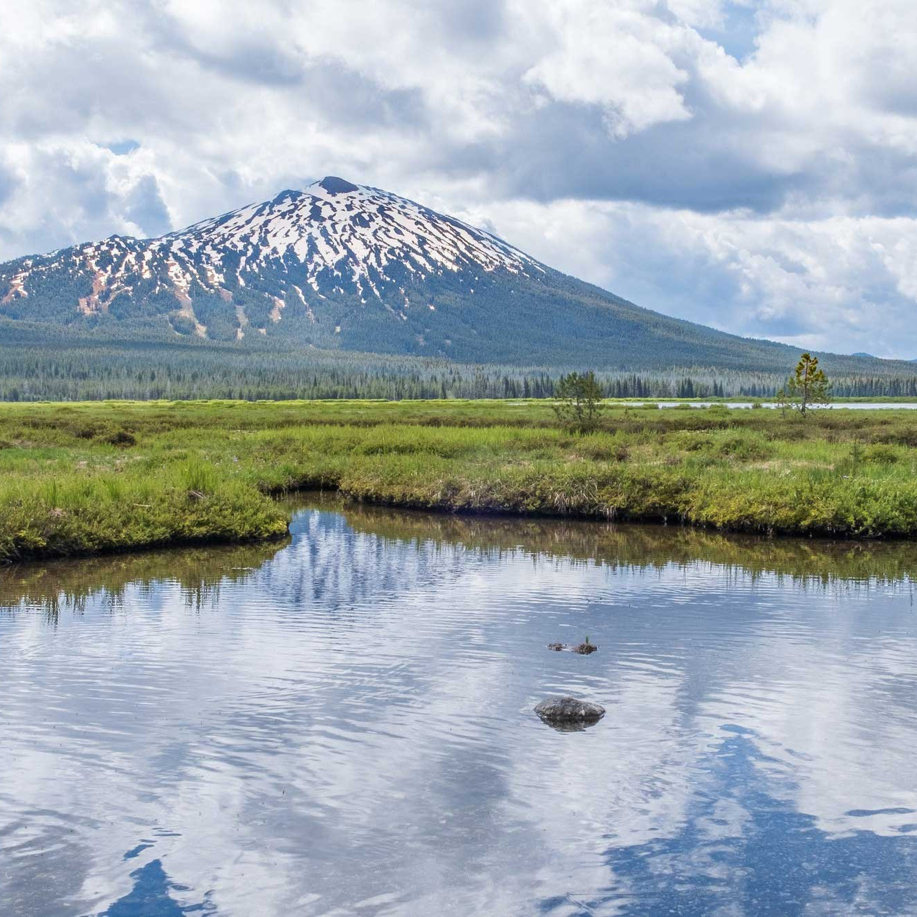 The Outdoor Lover’s Guide to Bend: Trails, Peaks, and Hidden Swimming Holes