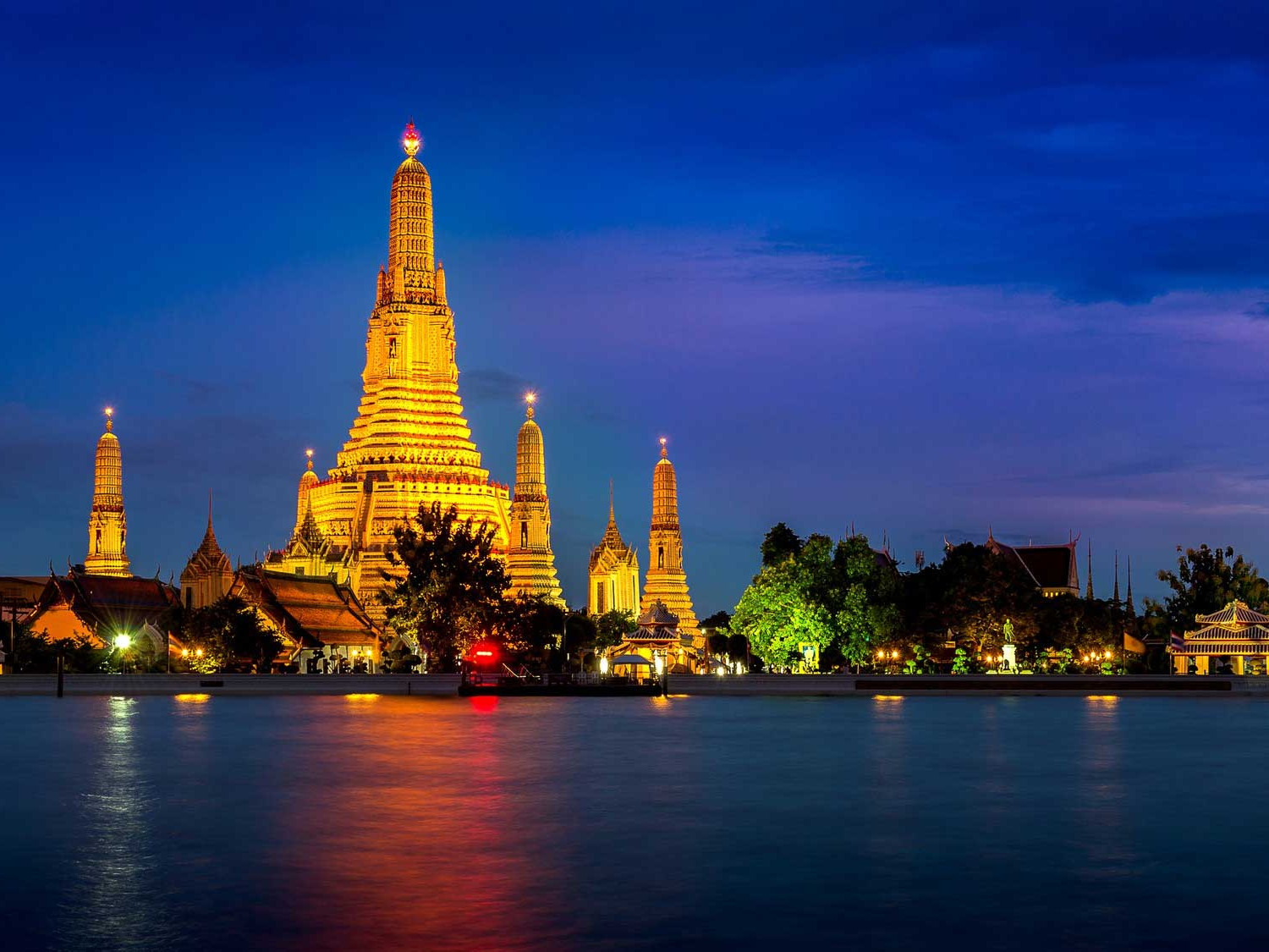 How to Successfully Manage Remote Work While Solo Travelling in Bangkok