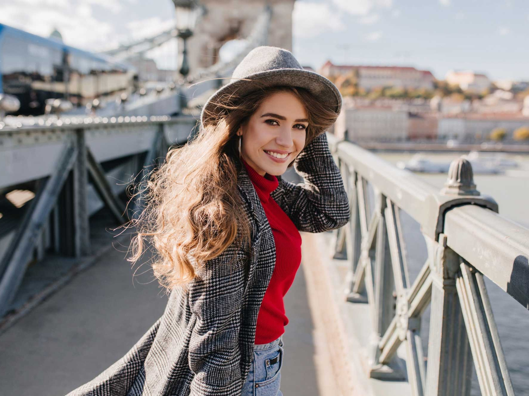 4 Essential Travel Tips for Long-Term Stays in One Destination