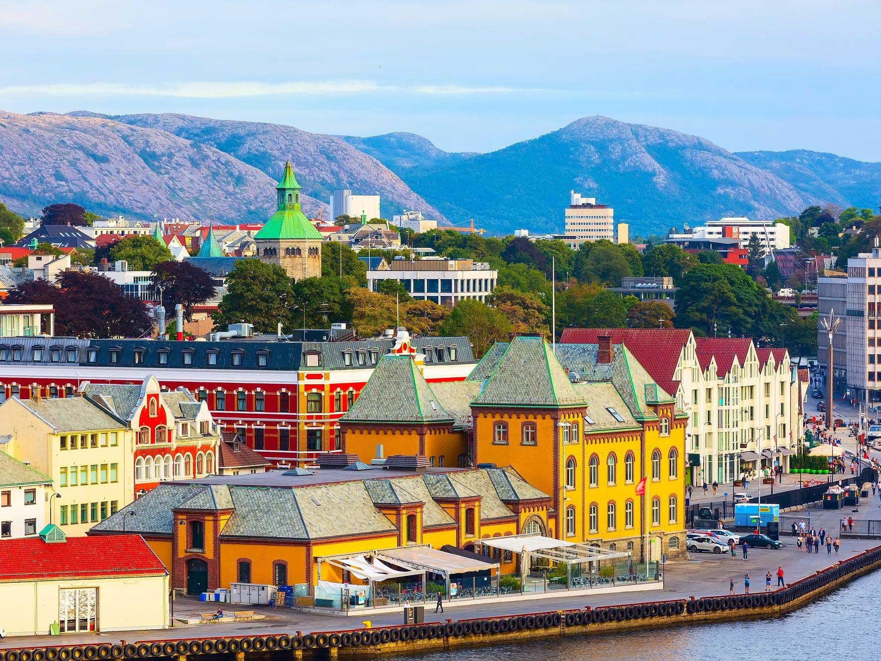 Urban Life in Scandinavia: Cities of Norway and Sweden