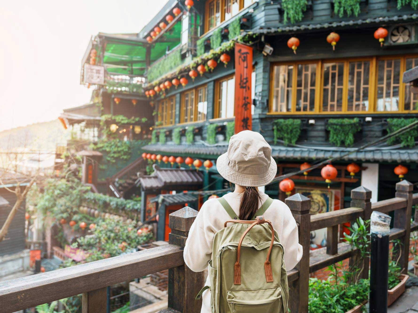 female travel in china