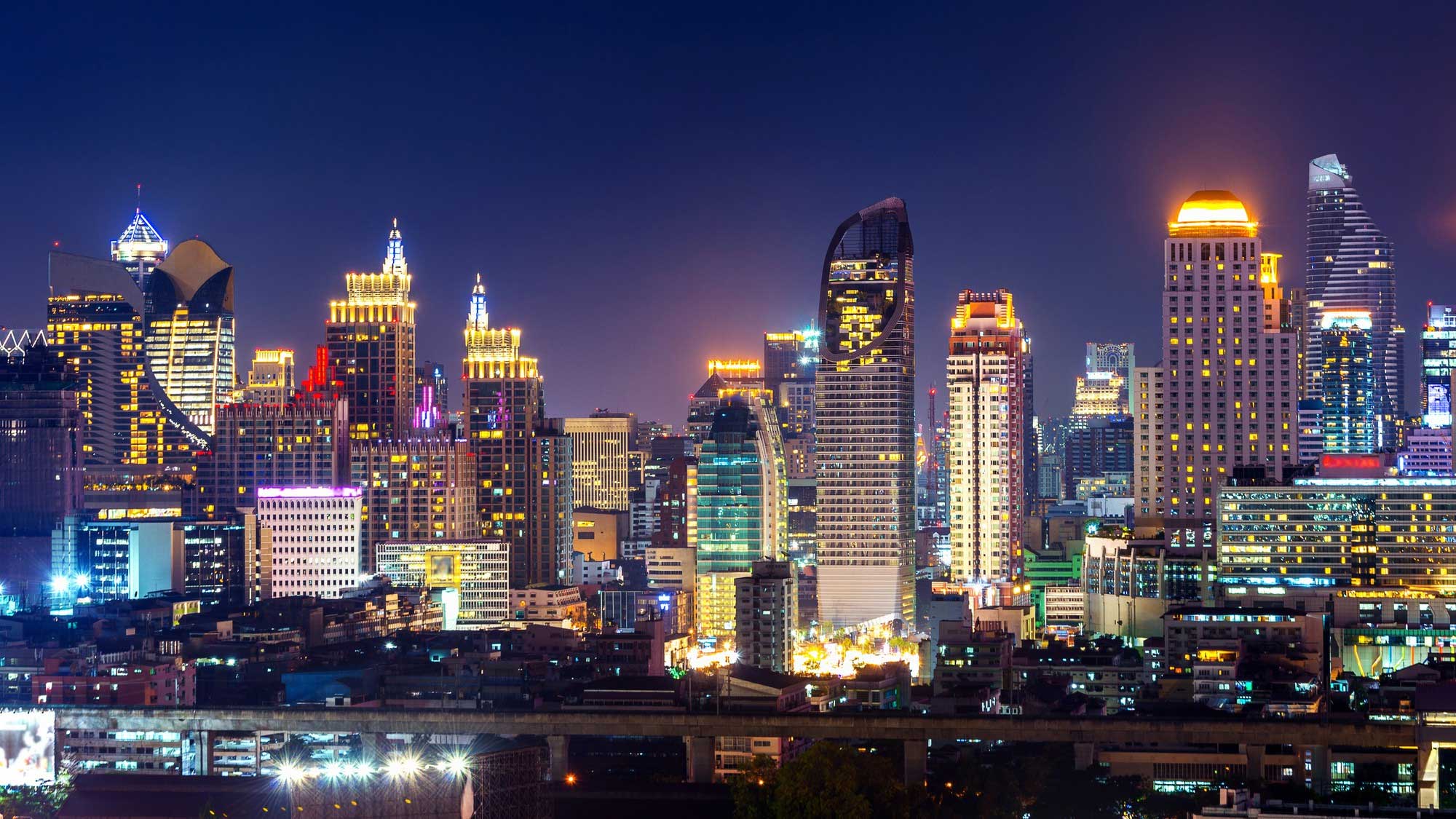 How to Safely Experience Authentic Bangkok Nightlife as a Solo Traveller
